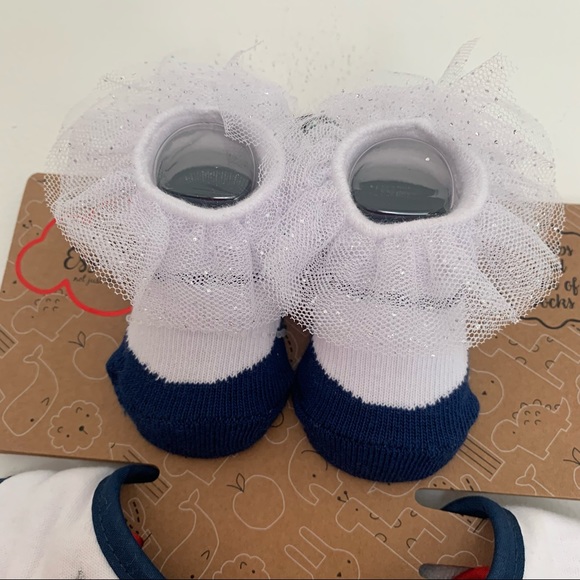 Patriotic Bibs/Socks Set My Very First 4th of July - Picture 4 of 6